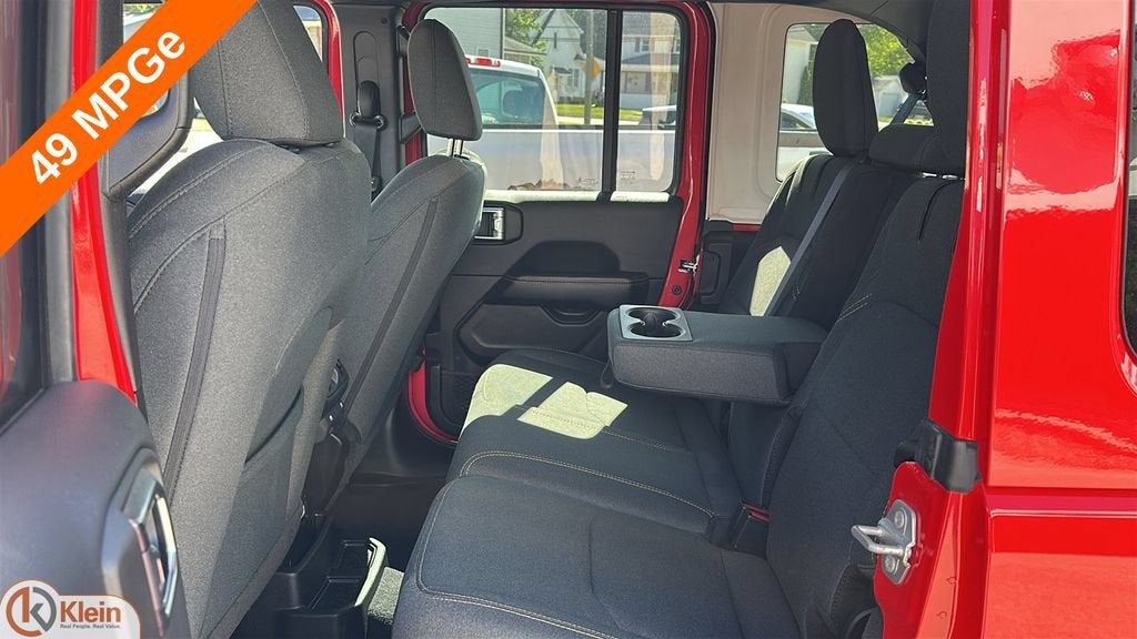 2025 Jeep Wrangler 4xe Sahara