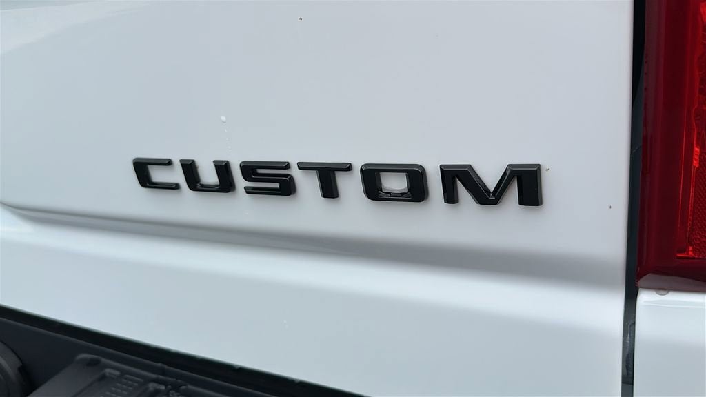 2026 Chevrolet Silverado 2500 HD Custom - Photo 12