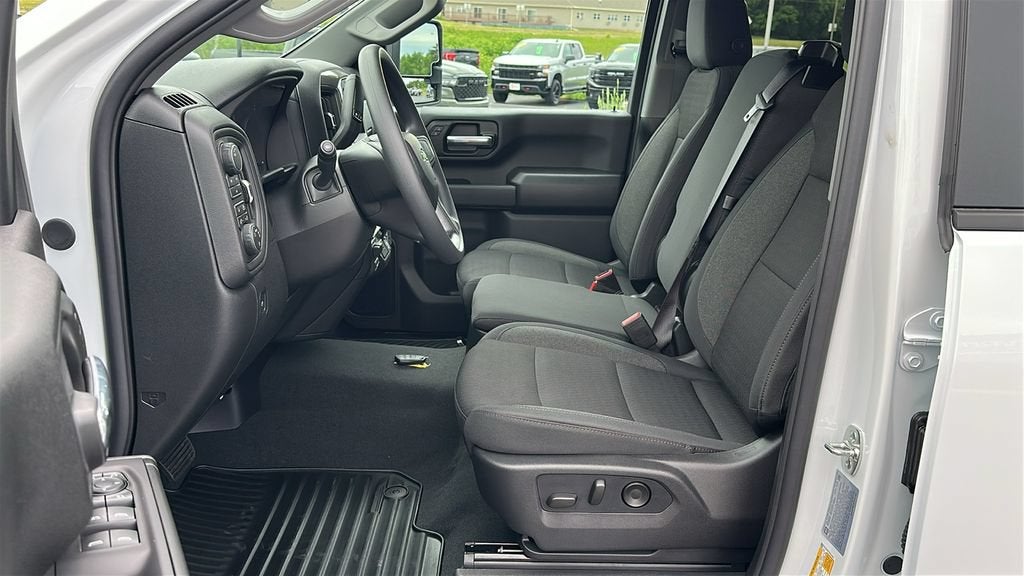 2026 Chevrolet Silverado 2500 HD Custom - Photo 17