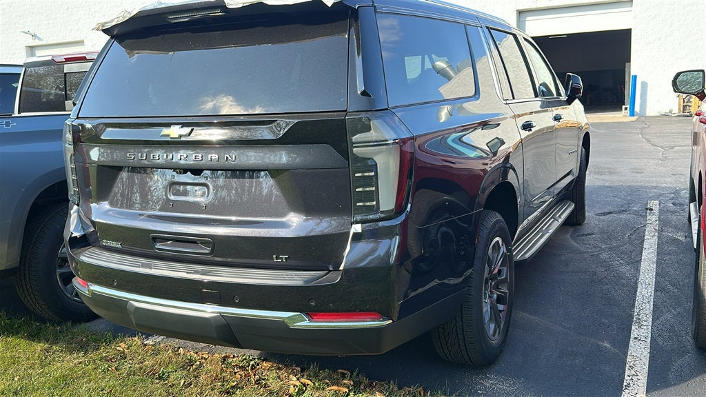 2027 Chevrolet Suburban LT