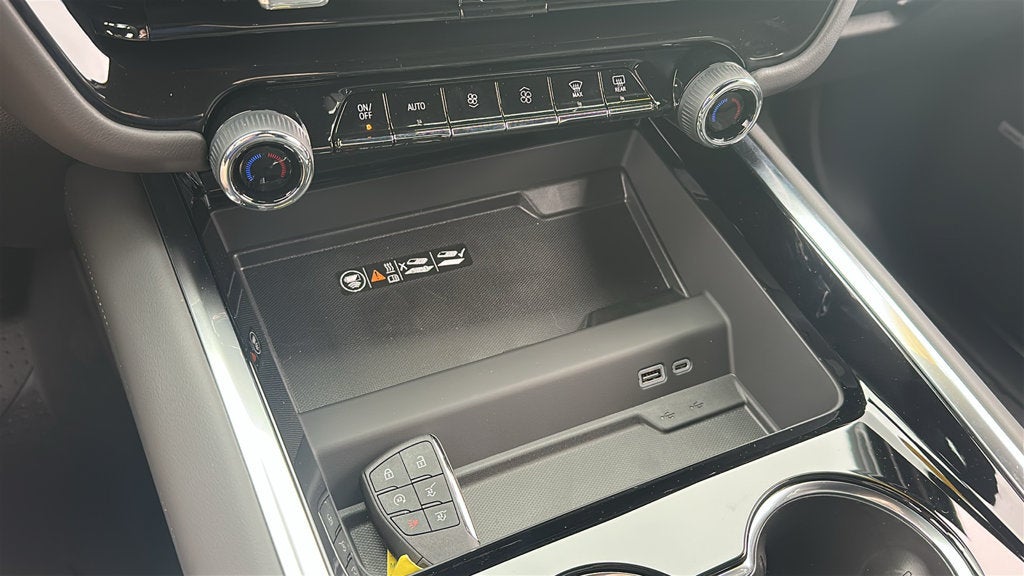 2027 Chevrolet Tahoe Z71 - Photo 22