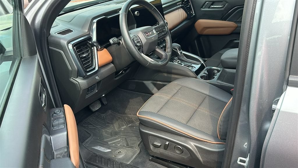 2024 GMC Canyon AT4