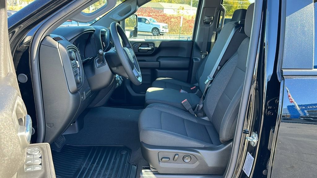 2025 Chevrolet Silverado 2500 HD Custom