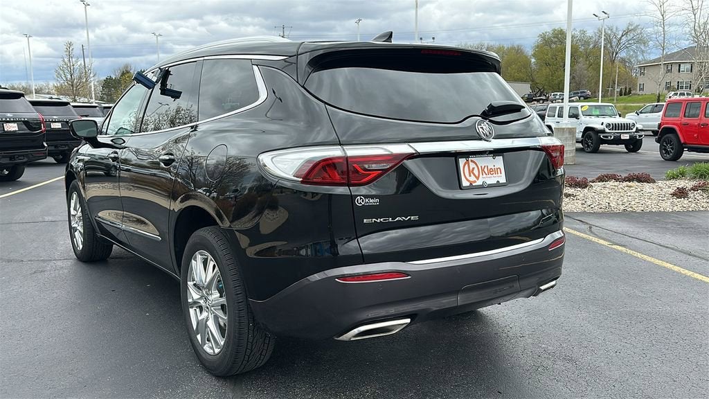 2023 Buick Enclave Essence