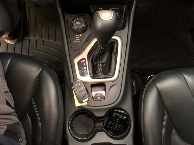 2016 Jeep Cherokee Limited TOW PACKAGE