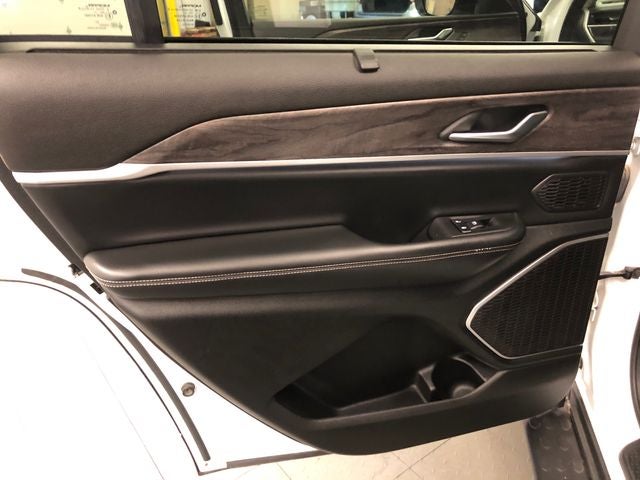 2022 Jeep Grand Cherokee L Limited BLACK APPEARANCE/TECH II/REAR ENTERTAINMENT