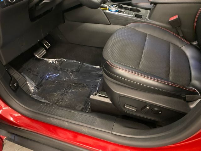 2024 Ford Escape ST-Line TECH 1 PACKAGE