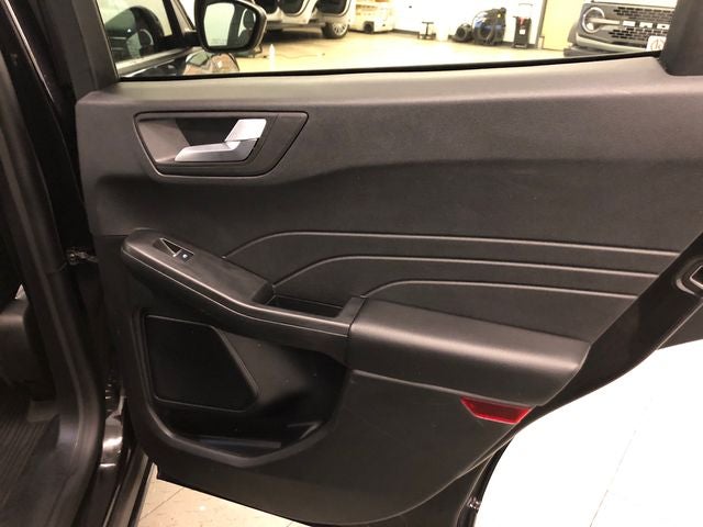 2025 Ford Escape Hybrid ST-Line Select TECH 1 PACKAGE