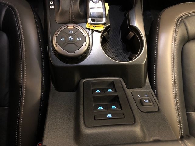 2025 Ford Bronco Outer Banks HARD TOP