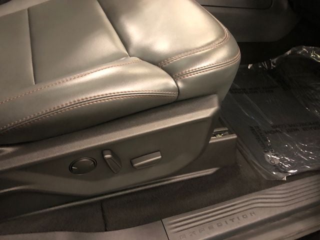 2025 Ford Expedition Max Active 202A/ROOF