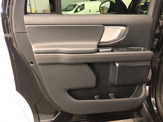 2025 Ford Expedition Max Active 202A/ROOF