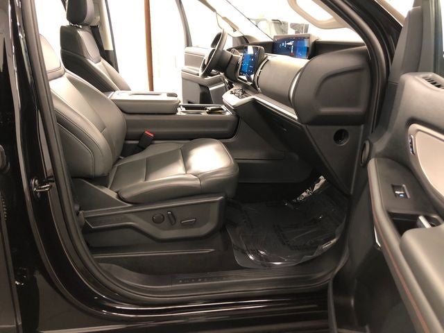 2025 Ford Expedition Active 202A/ROOF