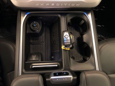 2025 Ford Expedition Active 202A/ROOF