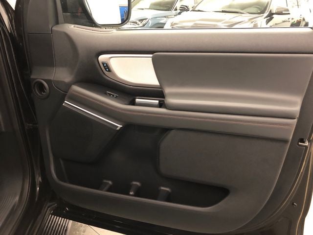 2025 Ford Expedition Active 202A/ROOF