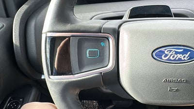 2025 Ford Expedition Active 202A/ROOF