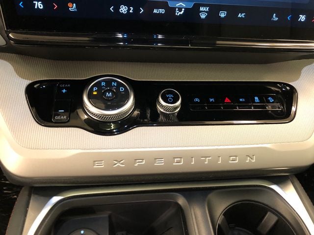 2025 Ford Expedition Active 202A/ROOF