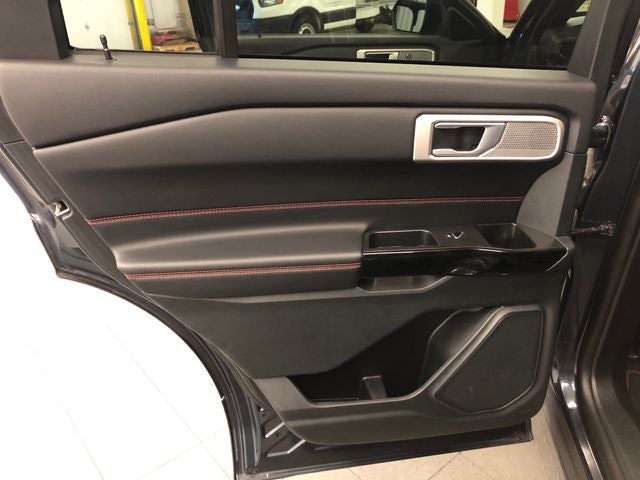 2023 Ford Explorer ST-Line 2 WHEEL DRIVE/ROOF