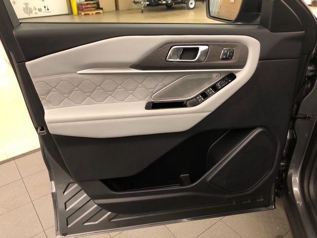 2025 Ford Explorer Platinum LUX LEATHER PACKAGE