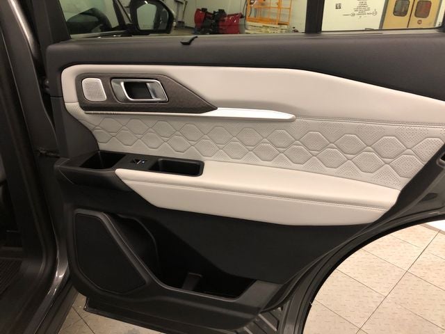 2025 Ford Explorer Platinum LUX LEATHER PACKAGE