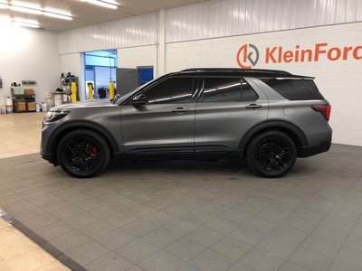 2025 Ford Explorer ST