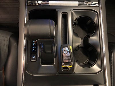 2025 Ford F-150 Lariat CHROME PACKAGE