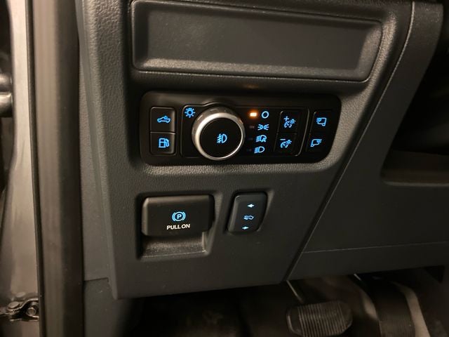 2025 Ford F-150 Lariat BLACK APPEARANCE PACKAGE