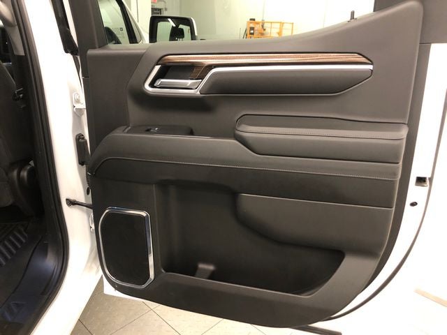 2025 Chevrolet Silverado 1500 LT LT1