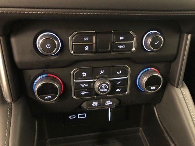 2022 Chevrolet Suburban LS