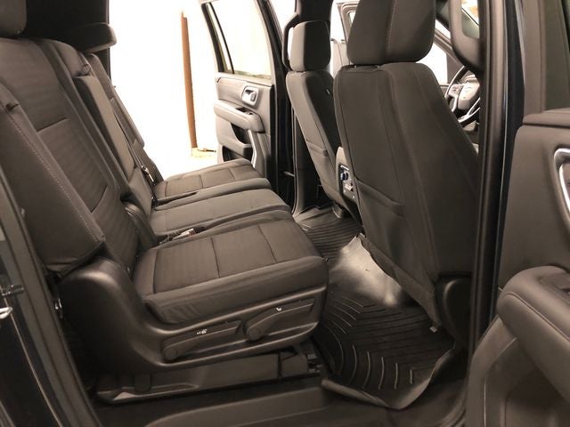2022 Chevrolet Suburban LS