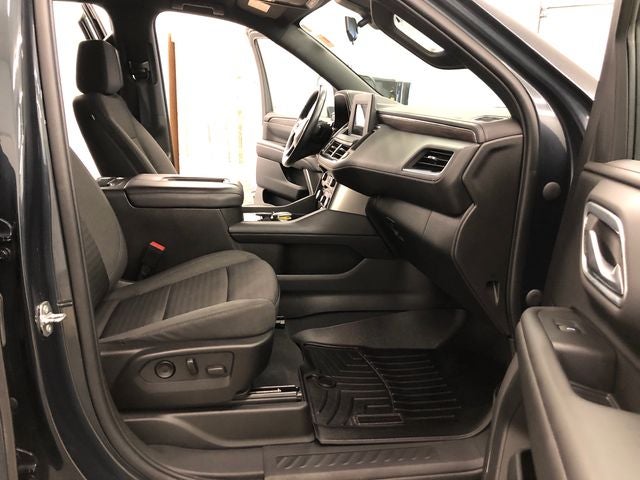 2022 Chevrolet Suburban LS