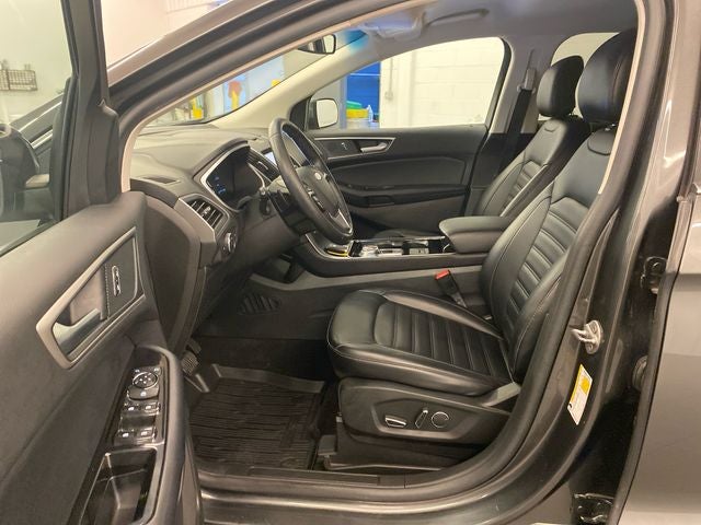 2019 Ford Edge SEL tow package