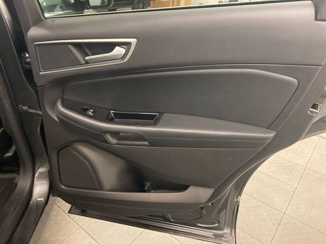2019 Ford Edge SEL tow package