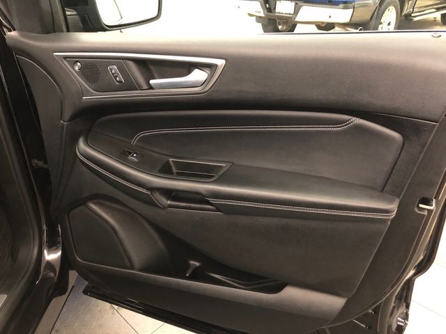 2024 Ford Edge Titanium 301A