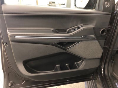 2025 Lincoln Navigator Reserve 202A/JET APPEARANCE PACKAGE