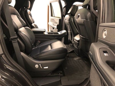 2025 Lincoln Navigator Reserve 202A/JET APPEARANCE PACKAGE