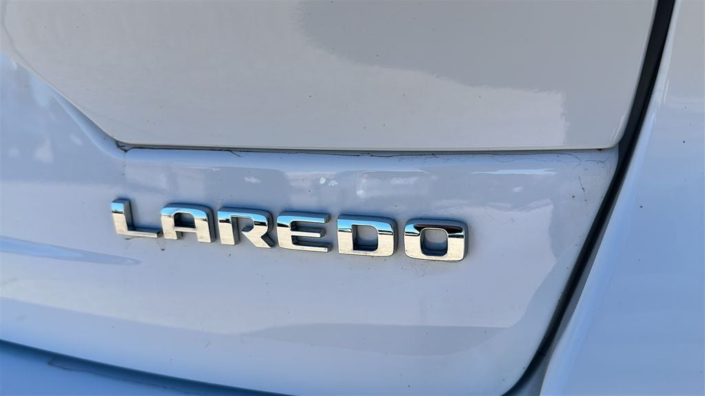 2023 Jeep Grand Cherokee Laredo 4x4