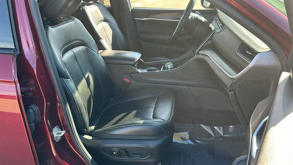 2025 Jeep Grand Cherokee L Limited 4x4