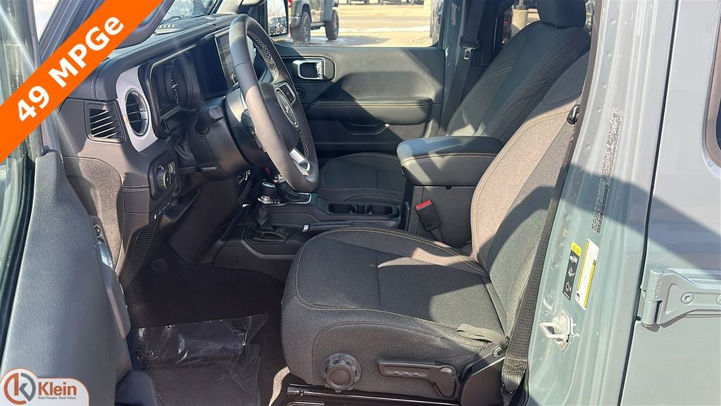 2025 Jeep Wrangler 4xe Sahara 4xe