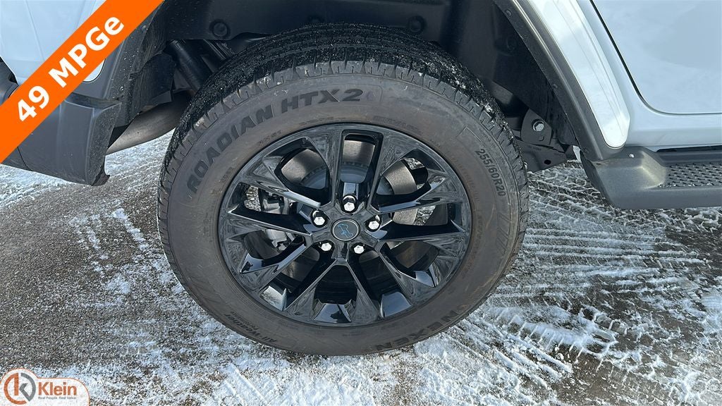 2025 Jeep Wrangler Sahara 4xe