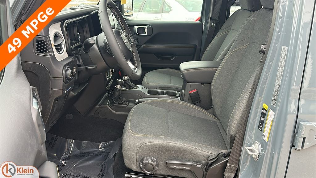 2025 Jeep Wrangler 4xe Sahara 4xe