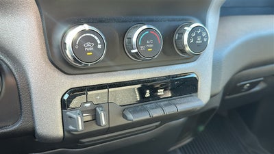 2024 RAM 1500 Tradesman Crew Cab 4x4 5'7' Box
