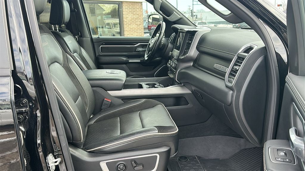 2021 RAM 1500 Laramie Crew Cab 4x4 5'7' Box