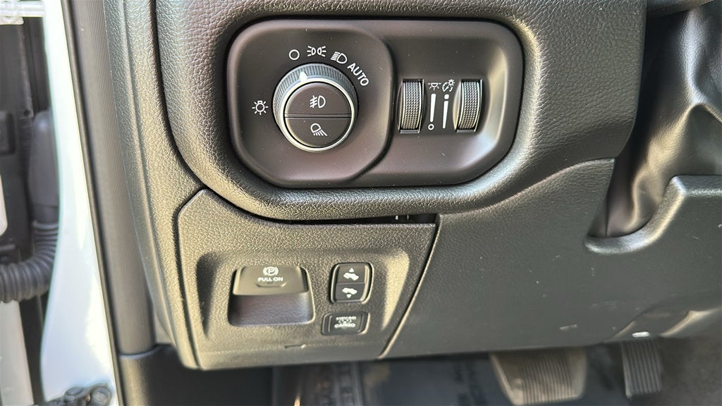 2026 RAM 1500 Laramie NIGHT EDITION/ LEVEL 2