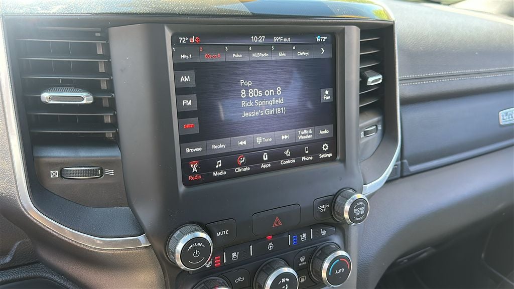 2020 RAM 1500 Laramie Crew Cab 4x4 5'7' Box