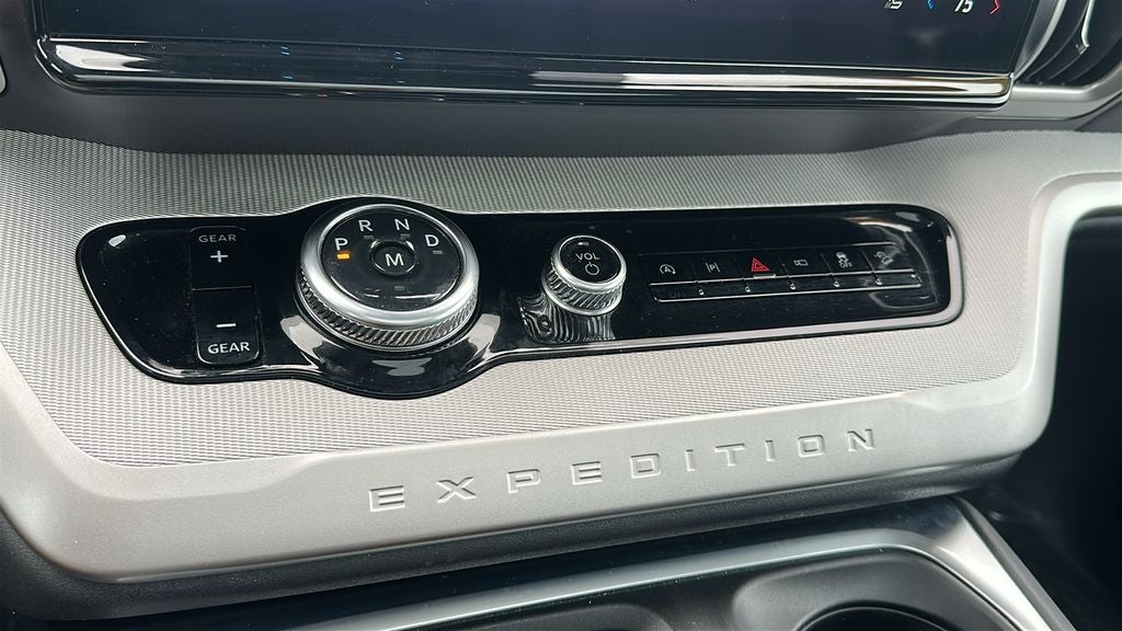 2025 Ford Expedition Active 202A/Panoramic Roof