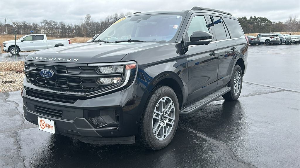 2025 Ford Expedition Active 202A/Panoramic Roof
