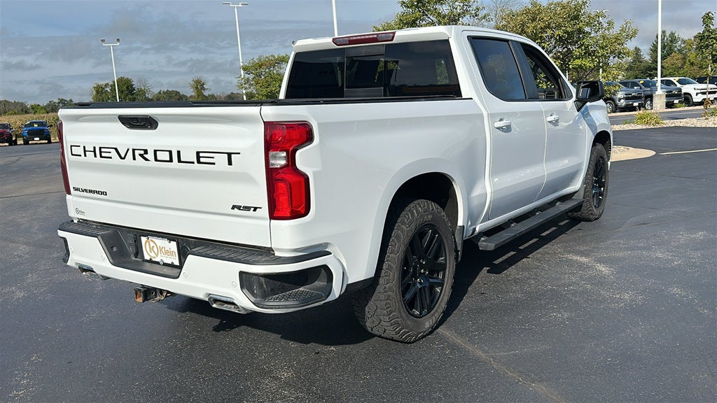 2022 Chevrolet Silverado 1500 4WD Crew Cab Short Bed RST