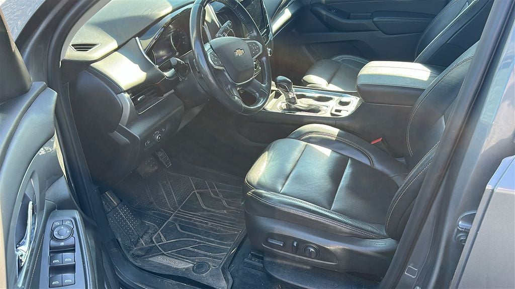 2021 Chevrolet Traverse LT Leather