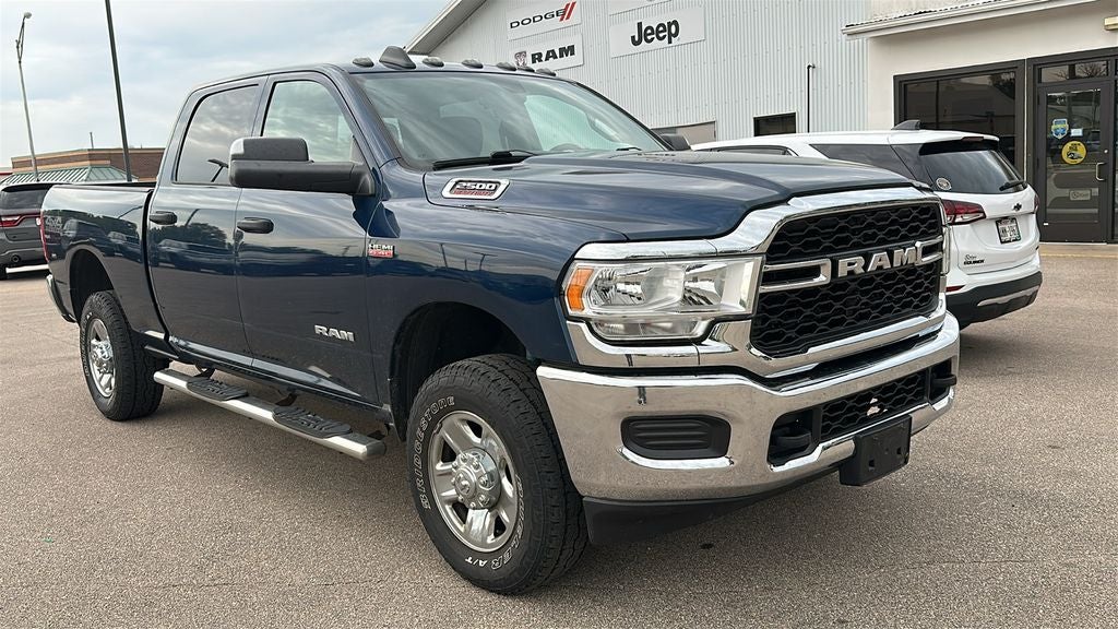 2020 RAM 2500 Tradesman Crew Cab 4x4 6'4' Box