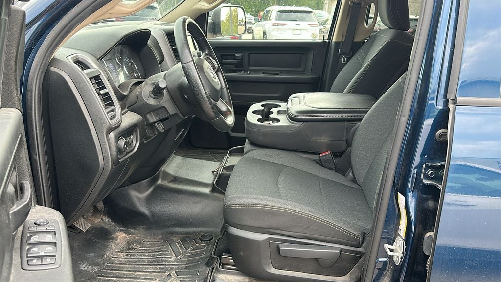 2020 RAM 2500 Tradesman Crew Cab 4x4 6'4' Box